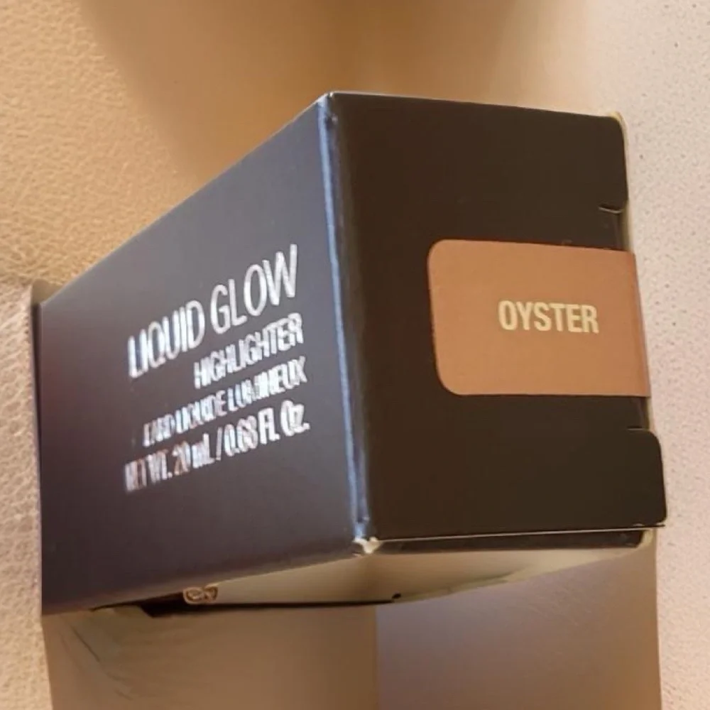 Anastasia Beverly Hills “Oyster” Liquid Highlighter .68 fl. oz. New in Box